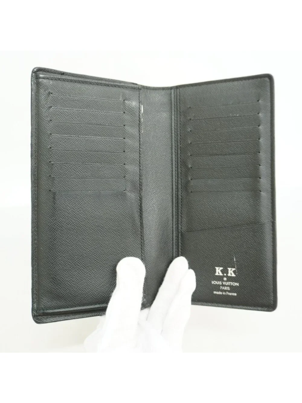 Louis Vuitton Wallet Taiga Portefeuille Brazza Noir